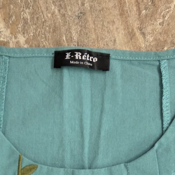 E Retro Chic Teal Embroidered Short Sleeve Top - Picture 9 of 9